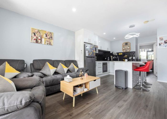  at 82a  Michael Jones Drive, Flat Bush, Manukau City, Auckland