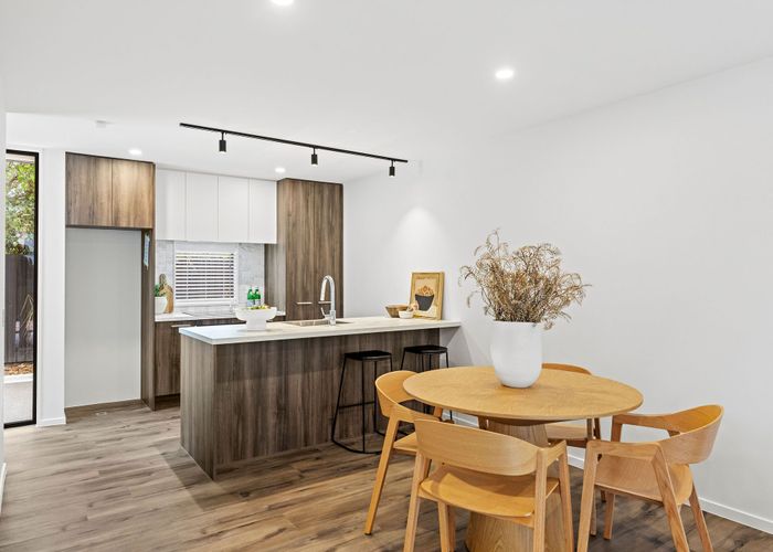  at 2/25 Alexandra Street, Richmond, Christchurch City, Canterbury