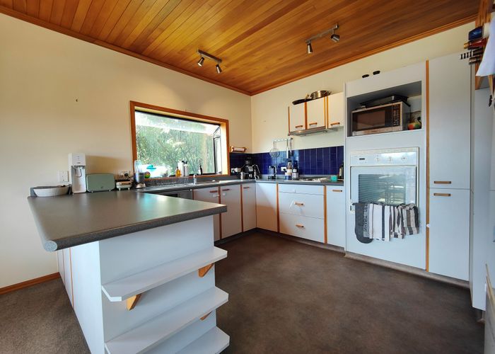  at 32 Wrights Hill Road, Karori, Wellington