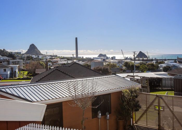  at 2/56 Bayly Road, Blagdon, New Plymouth