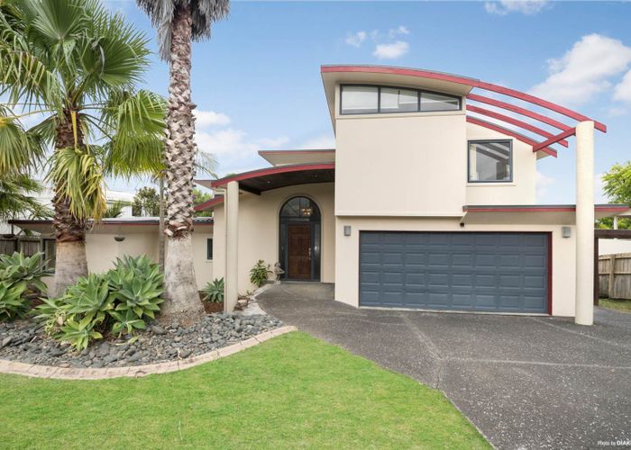  at 136 Wiseley Road, West Harbour, Waitakere City, Auckland