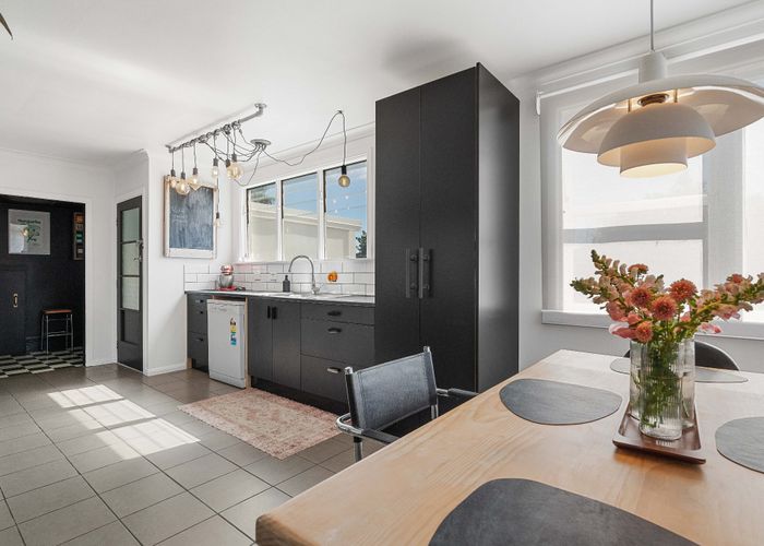  at 17 Richmond Road, Carterton