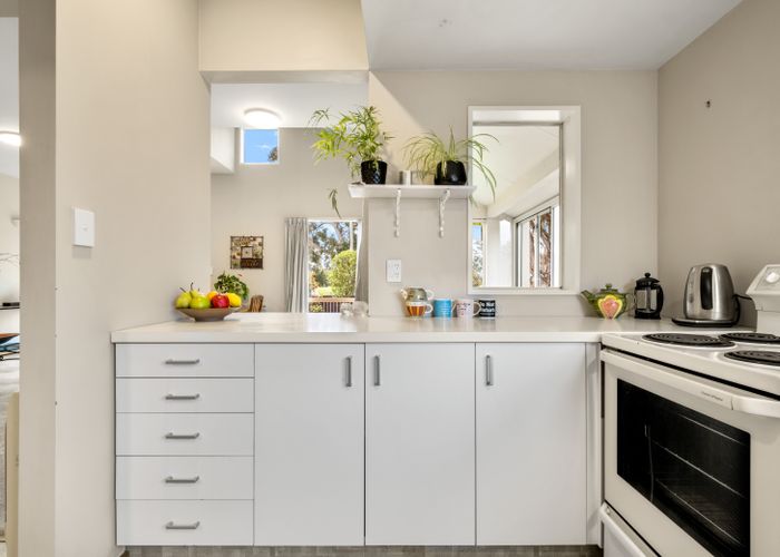  at 1/32 Rose Street, Somerfield, Christchurch