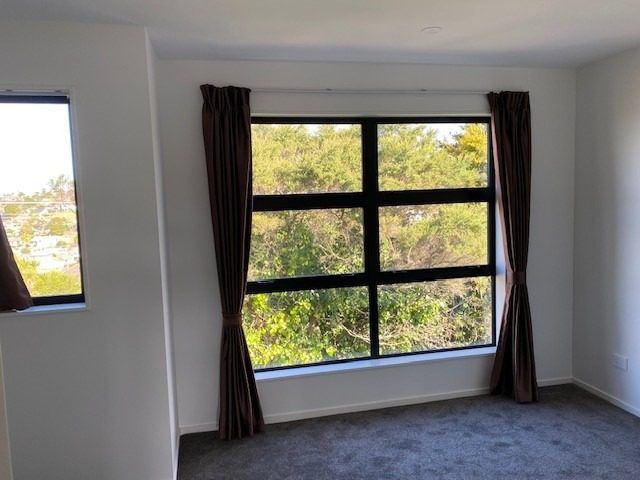  at 2/60 Triangle Road, Massey, Waitakere City, Auckland