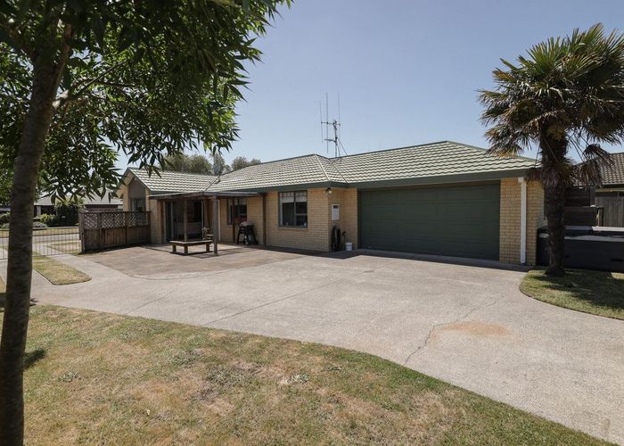  at 27 Corinth Grove, Papamoa Beach, Papamoa