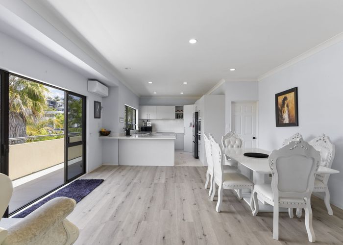  at 9 Belleaire Court, West Harbour, Waitakere City, Auckland