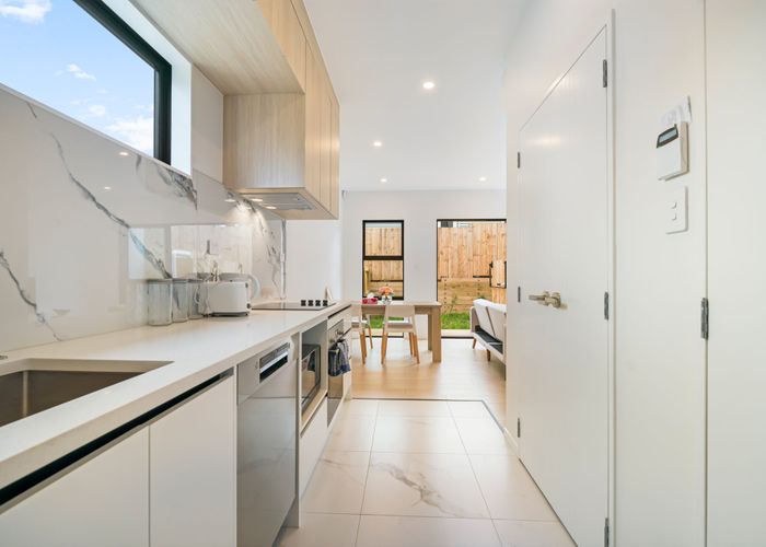  at 3/25 Abbotleigh Ave, Te Atatu Peninsula, Waitakere City, Auckland