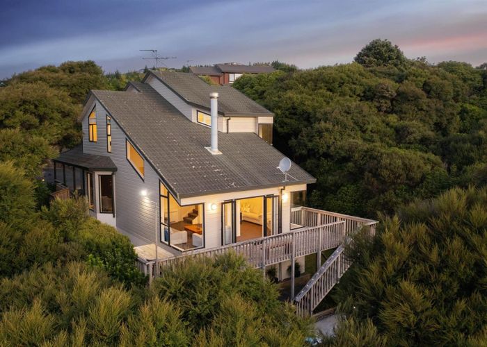  at 42 James Cook Drive, Whitby, Porirua