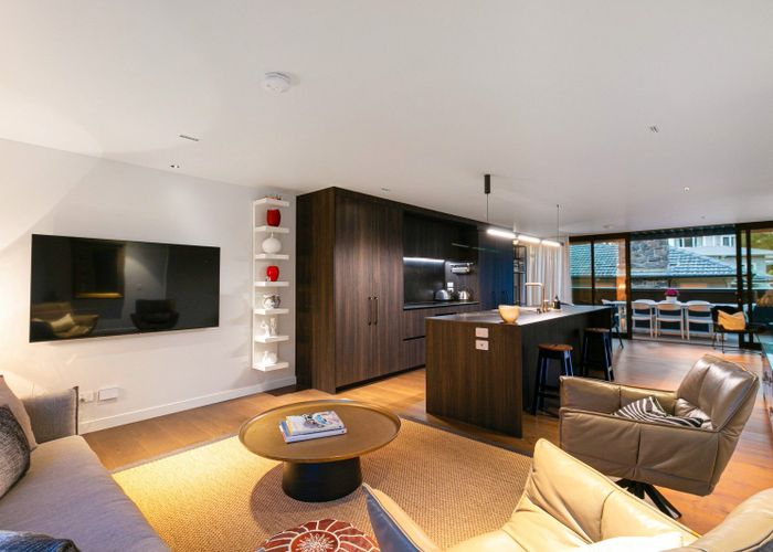  at 1/279 Lake Road, Belmont, North Shore City, Auckland