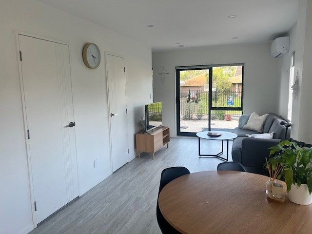  at 1/40 Mark Edward Drive, Half Moon Bay, Manukau City, Auckland