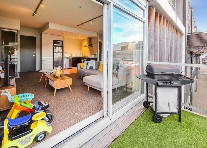  at E206/28 Torrens Terrace, Te Aro, Wellington, Wellington