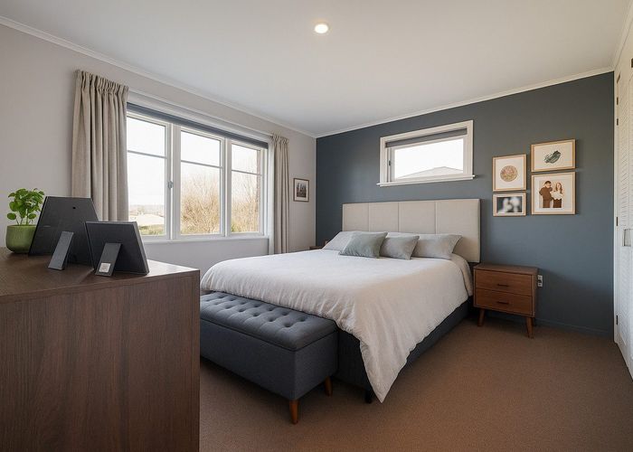  at 8 Stoke Place, Awapuni, Palmerston North, Manawatu / Whanganui