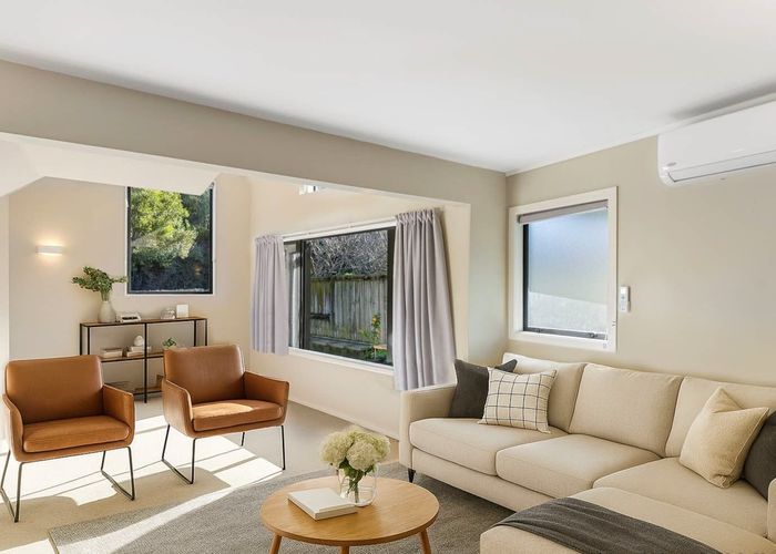  at 799A Beach Road, Browns Bay, North Shore City, Auckland