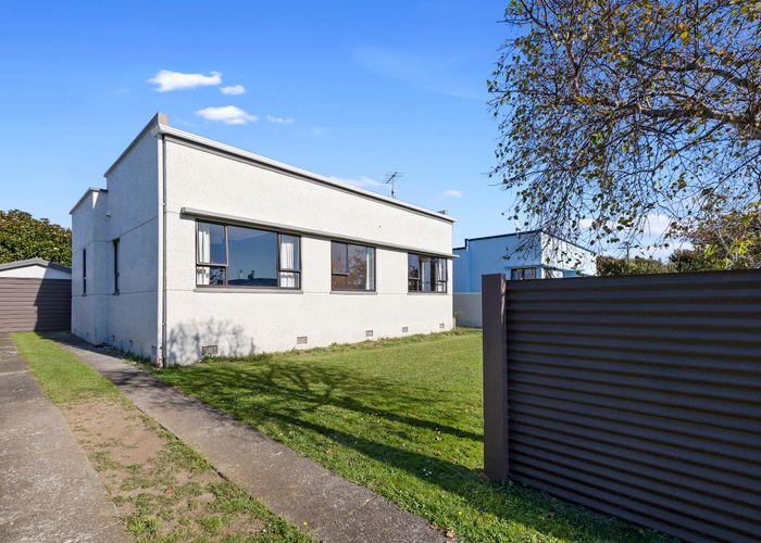  at 8 Exeter Street, Brooklands, New Plymouth
