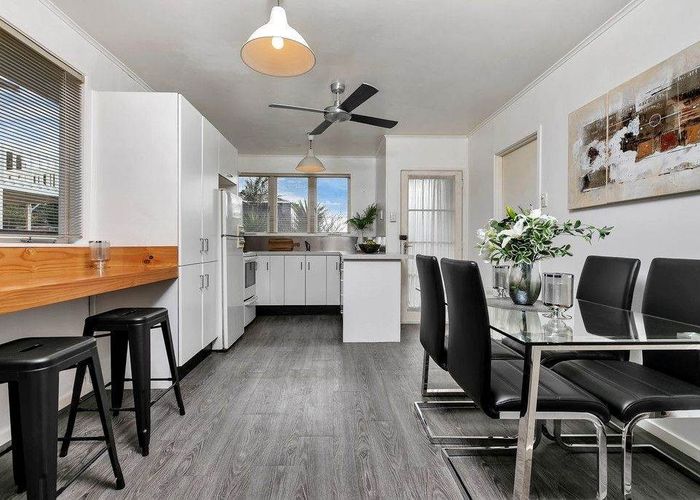  at 16 Patts Avenue, Glendene, Waitakere City, Auckland