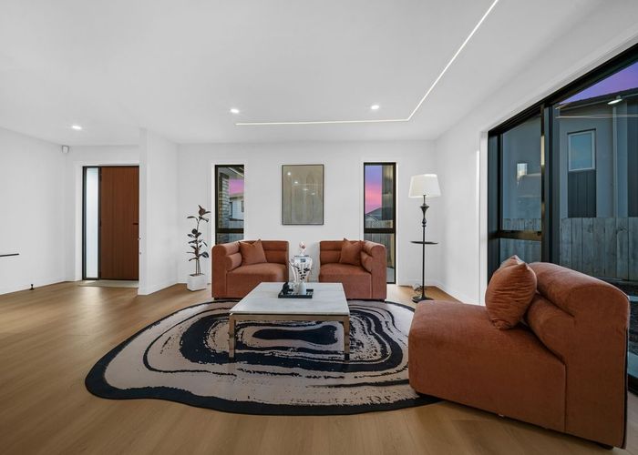  at 26B HENRIETTE PLACE, Totara Park, Manukau City, Auckland