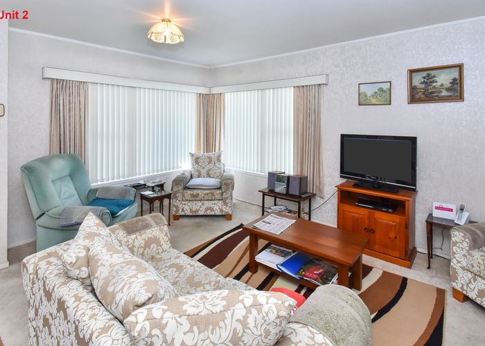  at 2/80 Rangitoto Road, Papatoetoe, Auckland