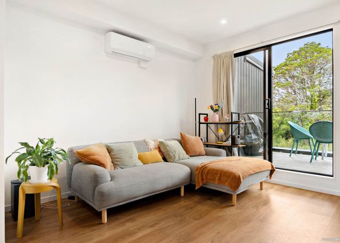  at 19/26 Springvale Drive, Fairview Heights, North Shore City, Auckland