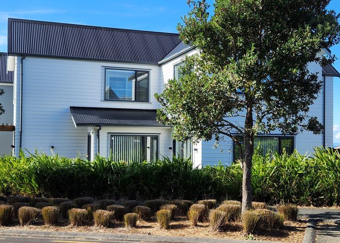  at 47A Caldera Drive, Long Bay, Auckland