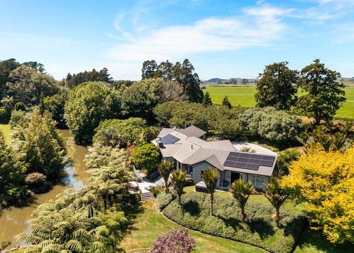  at 187 Te Arei Road East, Lepperton, New Plymouth, Taranaki