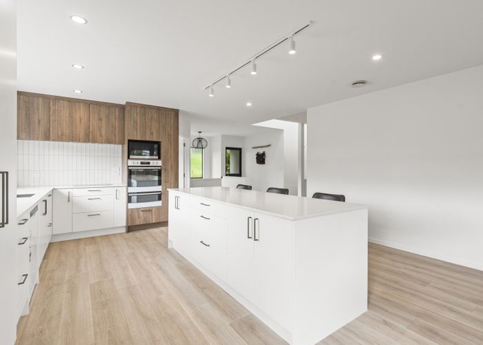  at 248 Kauri View Road, Papakura