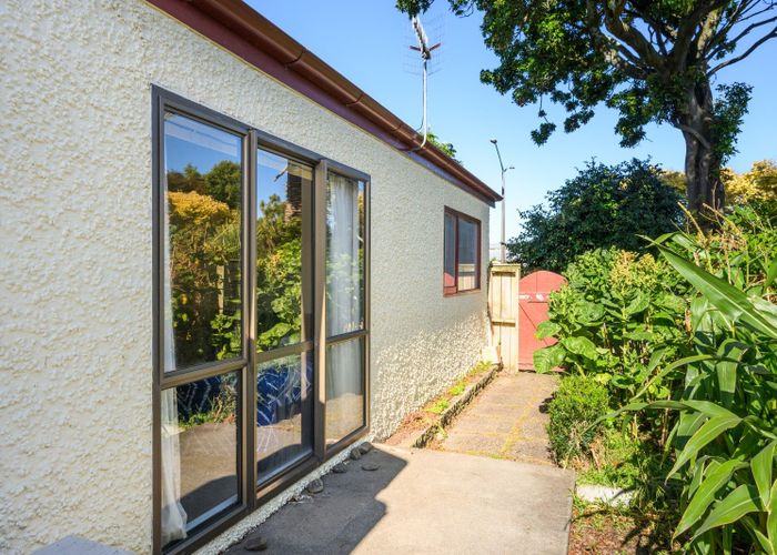  at 1/133 Cook Street, West End, Palmerston North, Manawatu / Whanganui