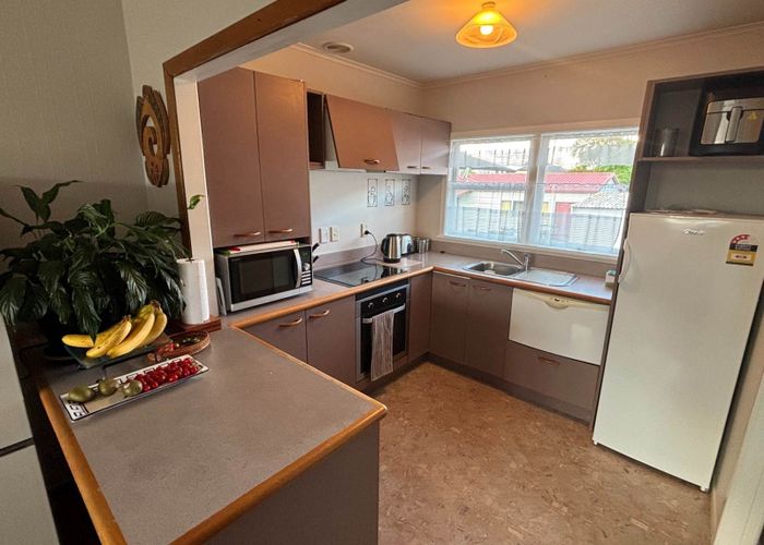  at 2/56 Donovan Street, Blockhouse Bay, Auckland City, Auckland