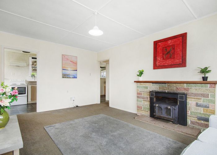  at 11 Davis Crescent, Elderslea, Upper Hutt, Wellington