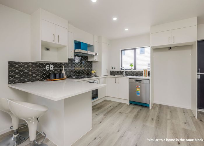  at 10E Thompson Street, Mangere East, Auckland