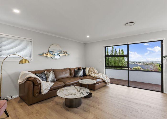  at 32 Currell Way, Somerville, Manukau City, Auckland