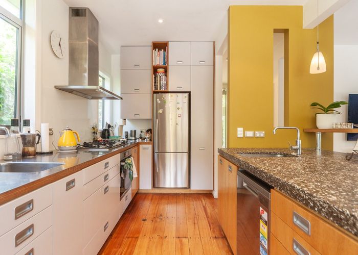  at 21 Nevay Road, Miramar, Wellington, Wellington