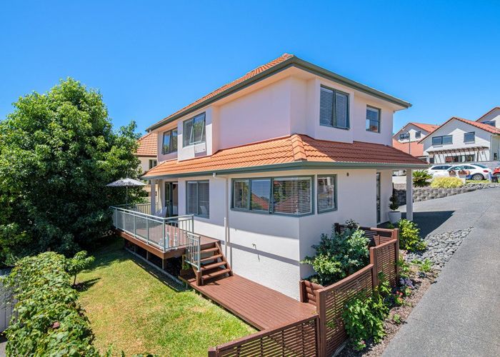  at 32 Parkwood Crescent, Gulf Harbour, Rodney, Auckland