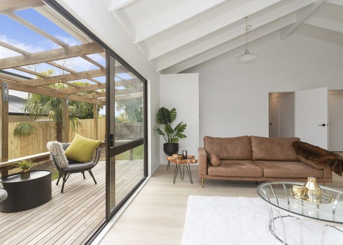  at 1/36 Rosier Road, Glen Eden, Auckland