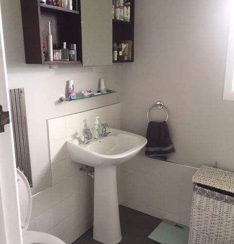  at 18 Roberts Road, Glenfield, North Shore City, Auckland