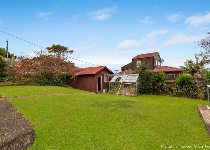  at 116 Island Bay Road, Beach Haven, Auckland