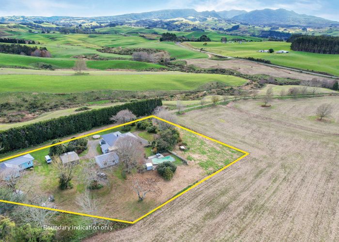 at 898 Ormsby Road, Puketotara, Pirongia