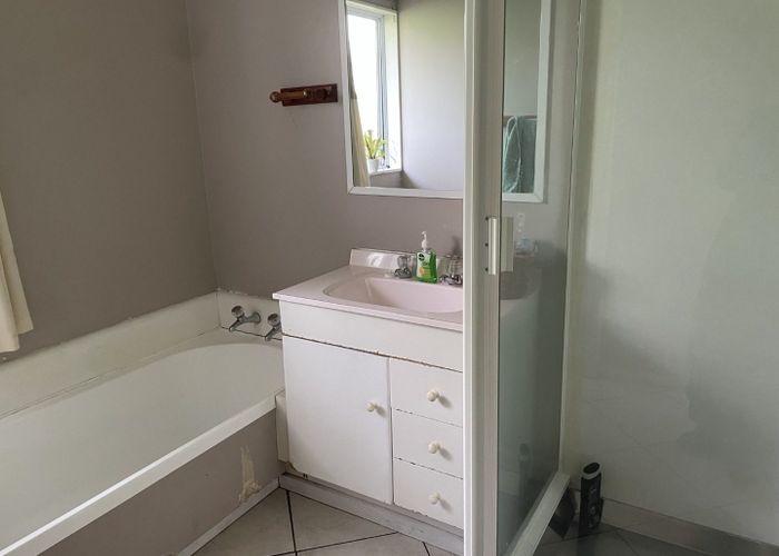  at 6 Maraval Crescent, Grenada Village, Wellington, Wellington
