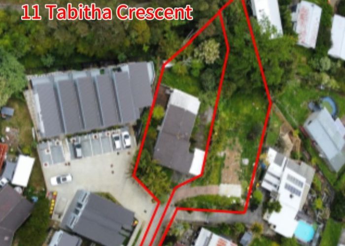  at 11 & 13 Tabitha Crescent, Henderson, Waitakere City, Auckland