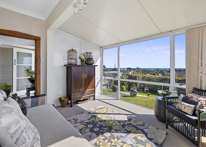  at 11 Burns Street, Westown, New Plymouth, Taranaki