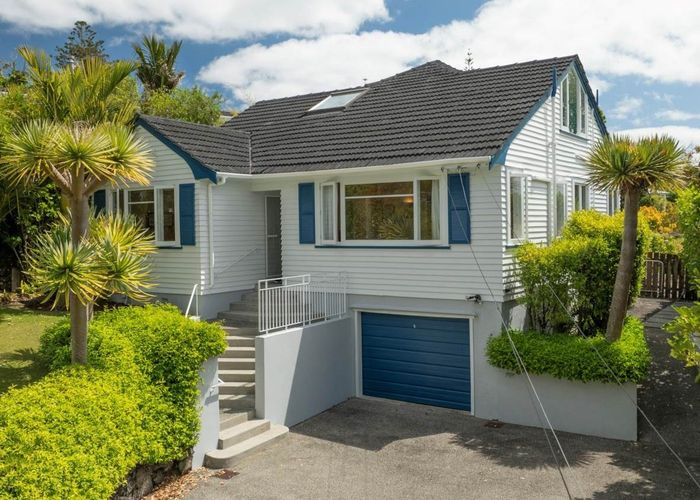  at 59 West Lynn Road, Titirangi, Auckland