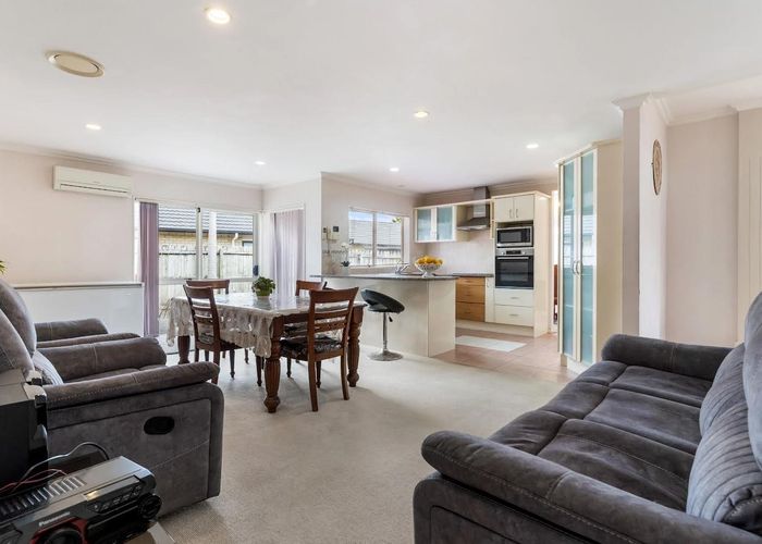  at 13 Tir Conaill Avenue, Flat Bush, Manukau City, Auckland