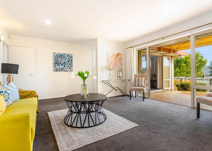  at 55 Kingdale Road, Henderson, Auckland