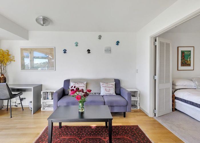  at 9/136 Ocean View Road, Waiheke Island, Auckland