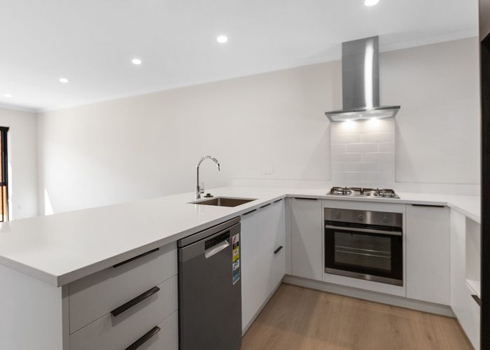  at 4/6 Fend Street, Chartwell, Hamilton, Waikato