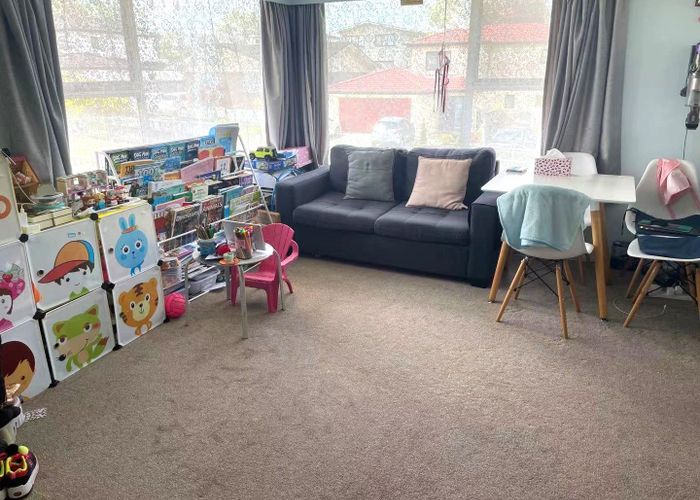  at 2/205 Forrest Hill rd, Forrest Hill, North Shore City, Auckland