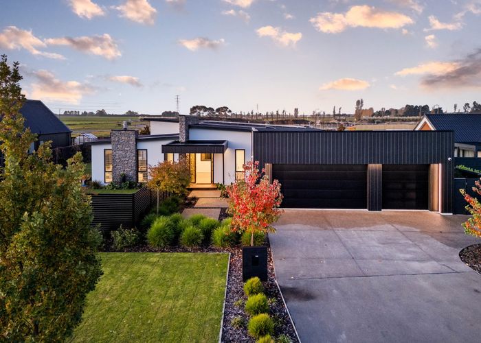  at 3 Veuve Drive, Lincoln, Lincoln
