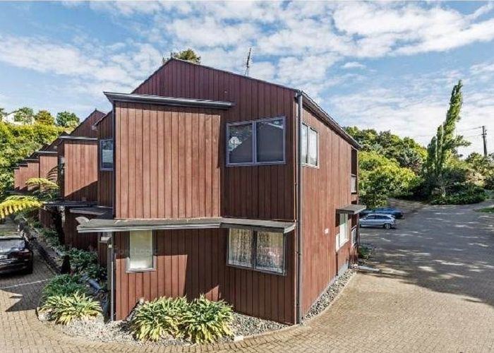  at 13/3 The Avenue, Albany, North Shore City, Auckland