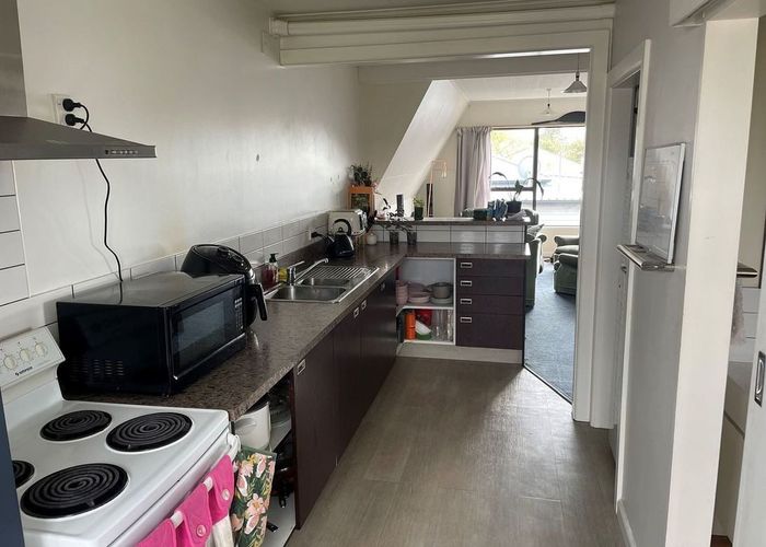  at 2/43 Brockworth Place, Riccarton, Christchurch City, Canterbury