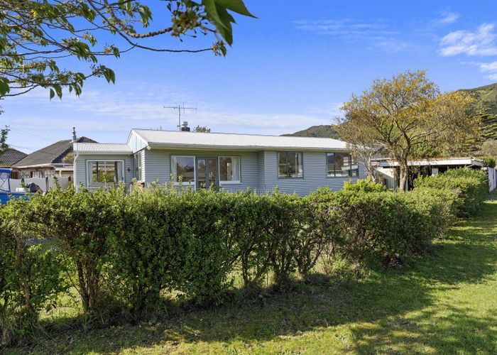  at 2 Miles Crescent, Wainuiomata, Lower Hutt