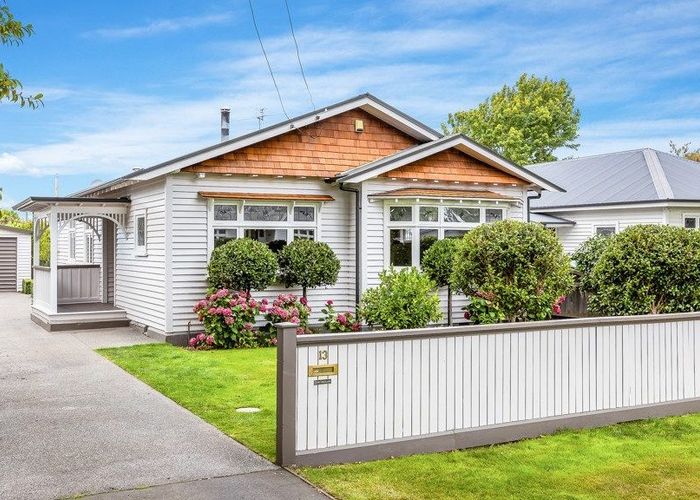  at 13 Massey Crescent, St Albans, Christchurch
